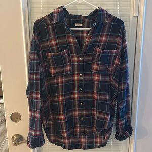 Hollister flannel size women’s medium